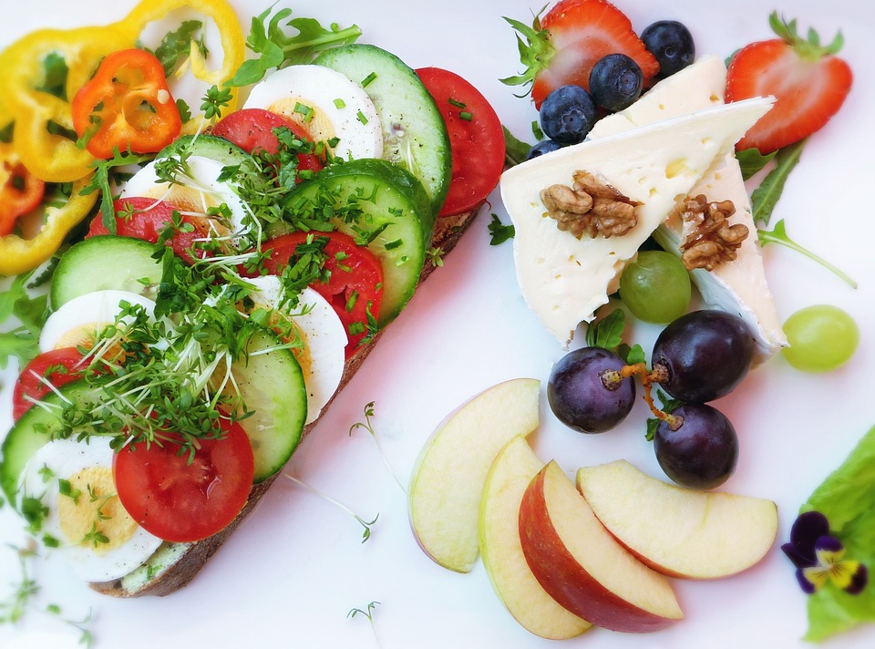 Verduras, frutas, queso y cereales