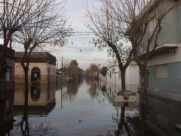 Inundación de la ciudad de Mercedes (Soriano, Uruguay) en el año 2000