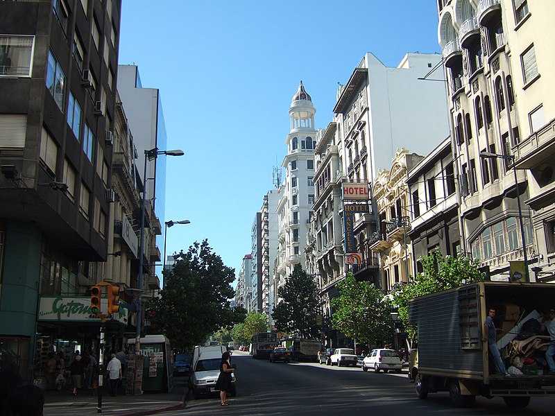 calle céntrica de montevideo