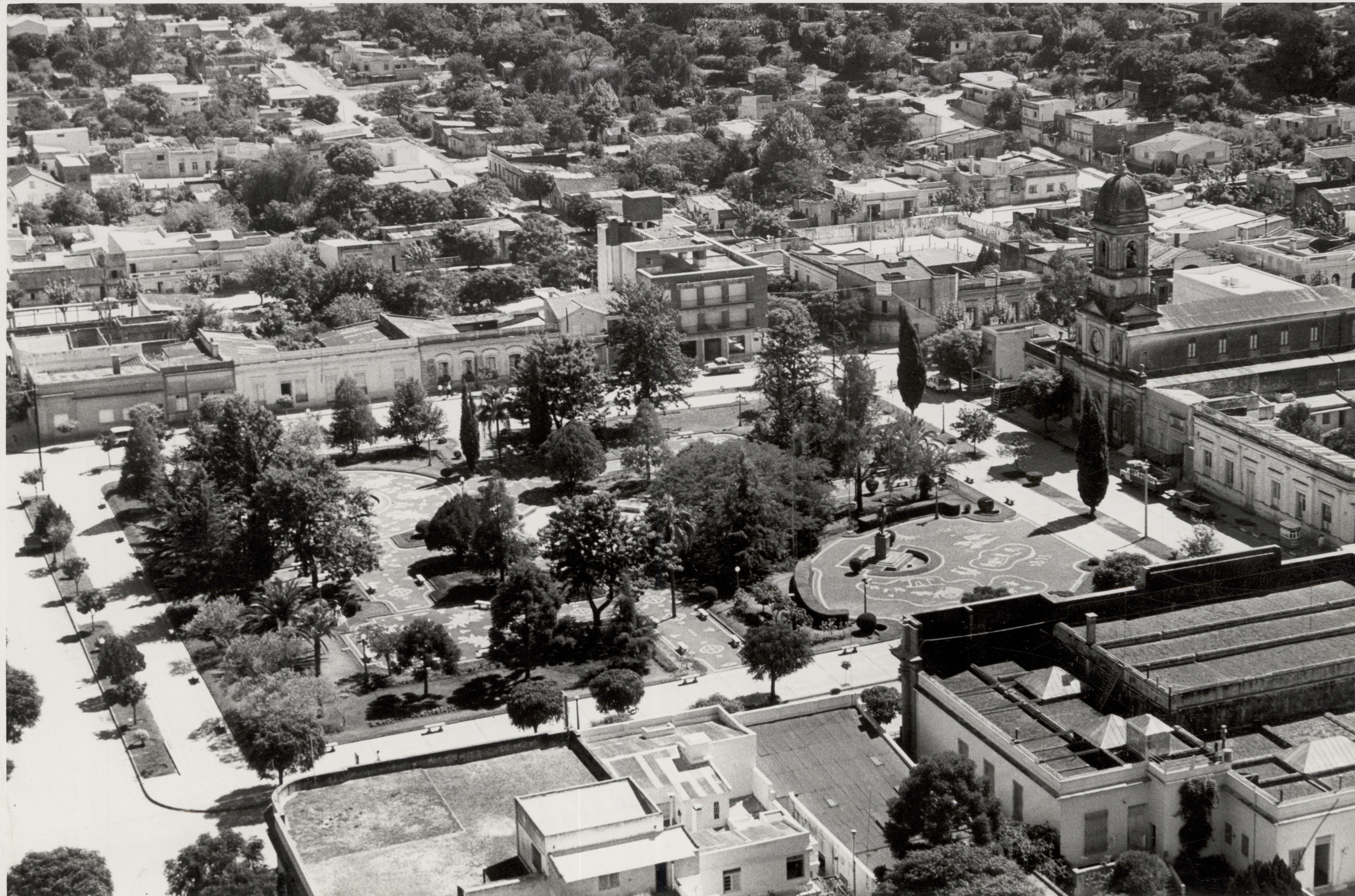 Plaza en su totalidad, con la estructura actual