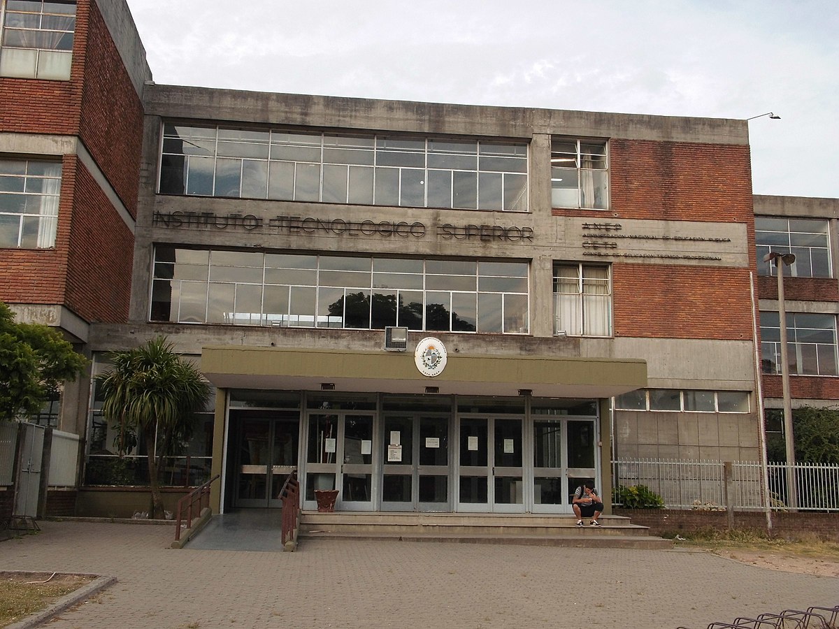 imagen de un edificio de utu